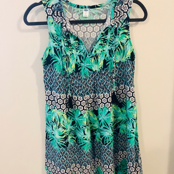 Palm Print Sleeveless Sundress - Picture 2 of 4